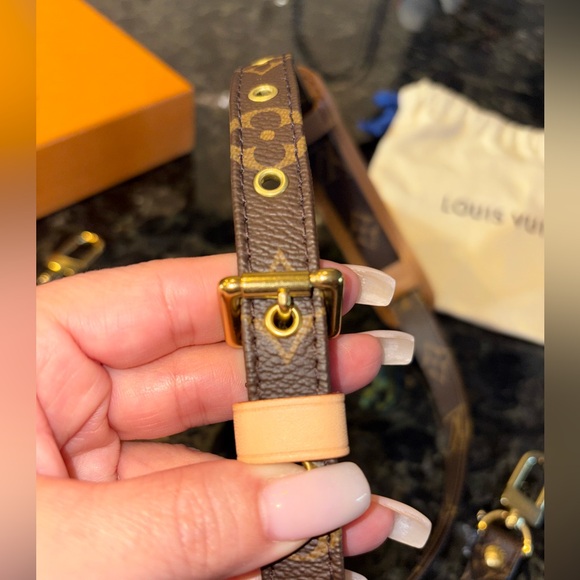 ‼️SOLD‼️Brand New Louis Vuitton adjustable shoulder strap - Picture 4 of 10